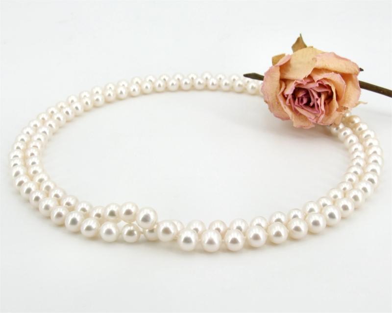 Freshwater Pearl Necklet at SelecTraders