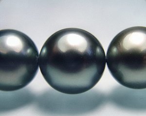 black tahitian pearls