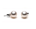 Cultured<br>pearl earstuds<br>8.0 - 9.0 mm