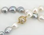 White Cultured pearl necklace at Selectraders