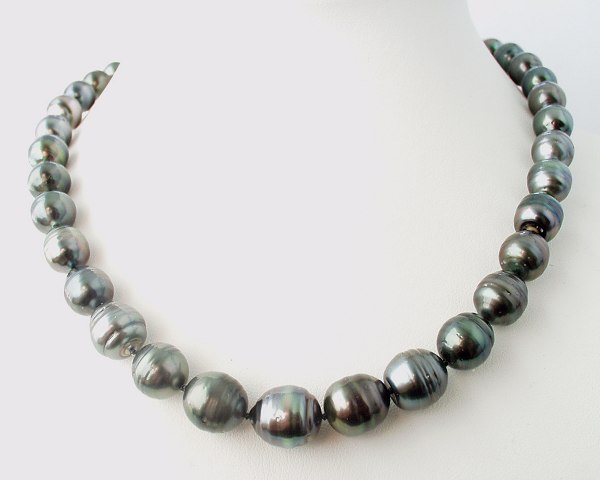 Silver - Green baroque pearl necklace