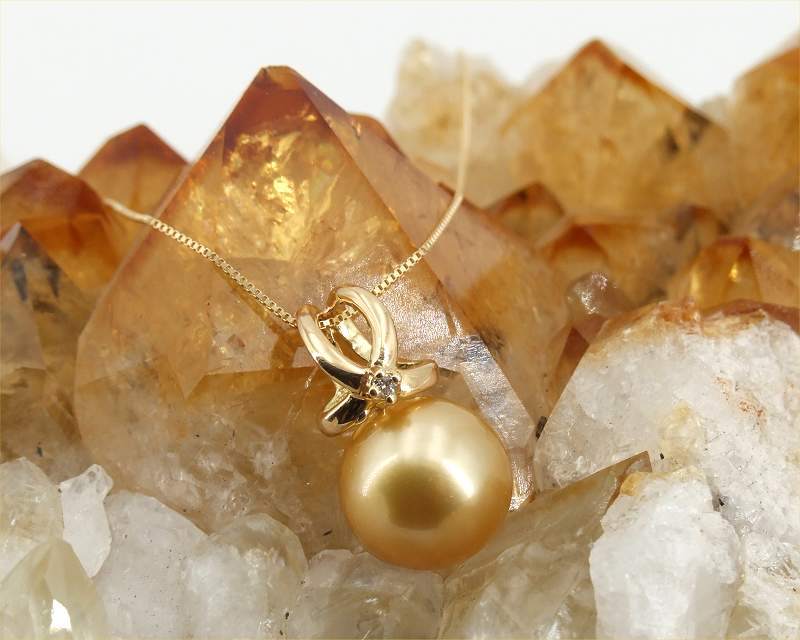 Purchase South Sea pearls from Selectraders